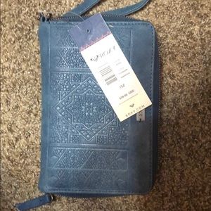 Rocky wallet/wristlet